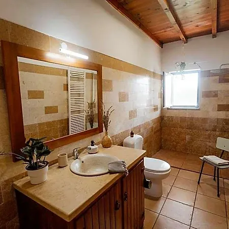 Nana House Ericeira - Yoga & Surf Μάφρα