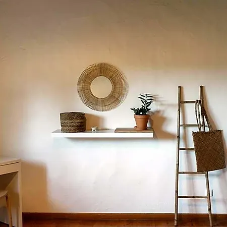 Nana House Ericeira - Yoga & Surf Ξενοδοχείο *